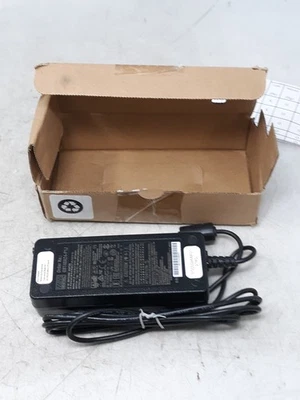 MEAN WELL GST40A24-P1J Adaptador de Conmutación AC/DC 24V 1.67A Fuente de Alimentación 40W Foto 1 de 4