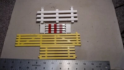 Lote de 4 vallas de plástico varios tamaños blanco/amarillo China Foto 1 de 4