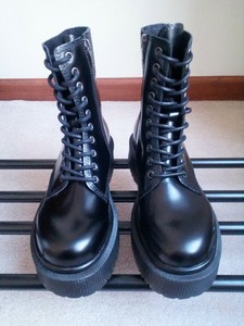 district combat boot jeffrey campbell