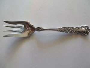 GORHAM BUTTERCUP Solid Sterling Silver 6 7/8" Serving Meat Fork Monogramed Z - Picture 1 of 6