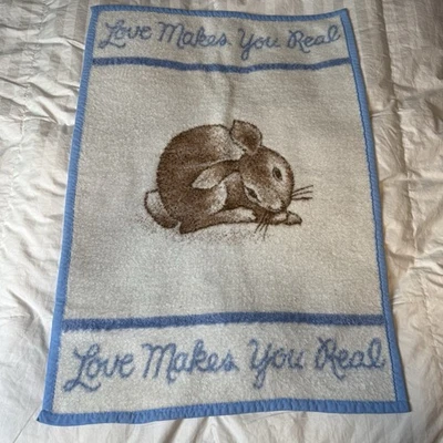 Manta de seguridad para bebé Biederlack Bunny Lovey Blue Love Makes You Real de colección Foto 1 de 4