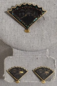 Set spille e orecchini vintage giapponesi damascati intarsiati in oro e abalone - Foto 1 di 10