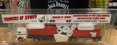 Remolque tractor camión JSG Trucks N' Stuff 1/87 raro con kit doble de 28' Foto 1 de 4