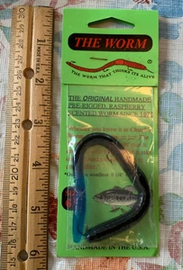 Esca profumata lampone vintage The Worm misura 6 1/4" originale fatta a mano pre-attrecciata - Foto 1 di 5