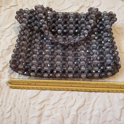 Bolso de Mano De Colección Años 60 Gris Humo Plástico Facetado Cuentas 9.5" x 6" Hecho a Mano Hong Kong  Foto 1 de 4