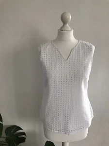 Bellfield 🌸 White Embroidery Cotton Top Size 12 #21 - Picture 1 of 7