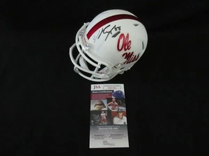 MINI CASCO DAWSON KNOX FIRMADO OLE MISS REBELDES CALCOMANÍAS CROMADAS VELOCIDAD JSA CERTIFICADO DE AUTENTICIDAD - Imagen 1 de 4