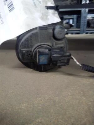 Luz de direção usada serve: 2008 Toyota Avalon Fog-Driving para-choque montado grau A - Imagem 1 de 4