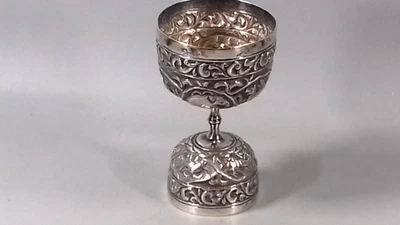 ANTIQUE INDIAN SILVER JIGGER SPIRIT MEASURE REPOUSSE 62G - Image 1 of 4
