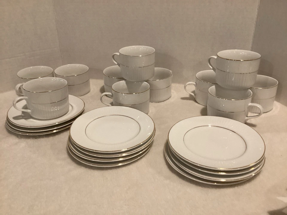 “11 Gibson Black Tie 8 oz CUPS & SAUCERS, White w Gold Trim, Ribbed Design China - Image 1 of 4