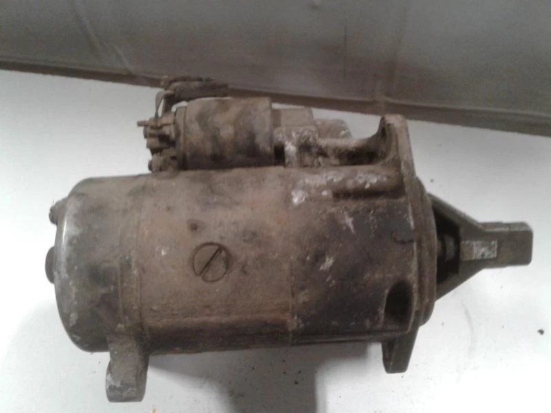 Motor de arranque 4-135 compatible con 81-85 ARIES 584110 Foto 1 de 4