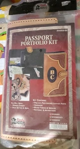 Kit Cartera Cartera Pasaporte Cuero Tandy Vintage Kit Artesanía Modelo 44064 - Imagen 1 de 3