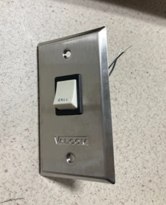 Valcom 2972 Call switch - Picture 1 of 2