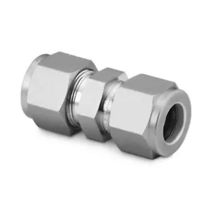 SWAGELOK SS-1210-6 Union 3/4" Stainless Steel Tube Fitting - Picture 1 of 9