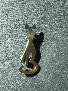 Vintage Small Mexico Silver Marked Kitty Cat w Inlaid Green Stone Eyes Pin Brooc - Picture 1 of 12