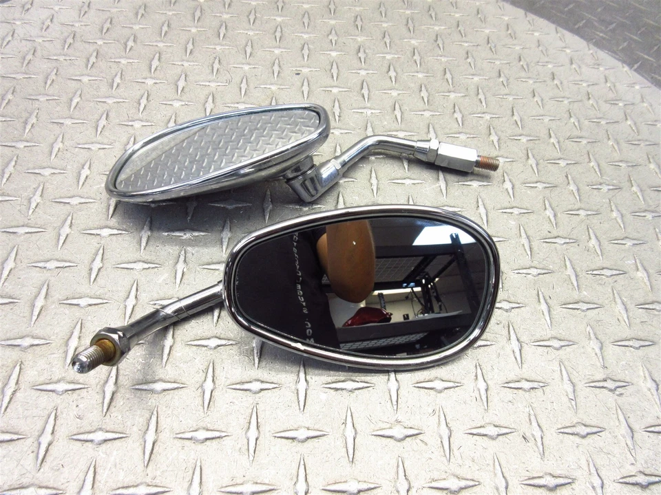 2007 05 - 09 雅马哈 XVZ1300 Royal Star Venture 原始设备制造商后视镜一对 — 第 1/4 张图片