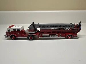 Corgi American LaFRANCE Centerville Aerial Ladder Fire Truck Diecast - Picture 1 of 8
