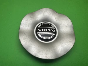 9140405 Volvo Tapacubos Llantas Emblema - Foto 1 di 4