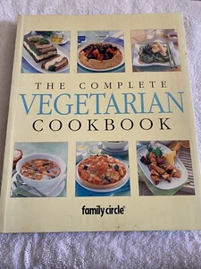 Family Circle The Complete Vegetarian Cookbook 2000 Paperback Book - Picture 1 of 5