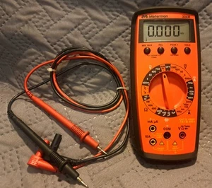 Meterman 33XR RMS Digital Multimeter w/ Temperature. Very Good Working Condition - Picture 1 of 5