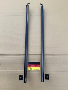 VW GOLF JETTA MK2 5DR REAR LEFT RIGHT DOOR WINDOW QUARTERLIGHT METAL DIVIDERS - Picture 1 of 6