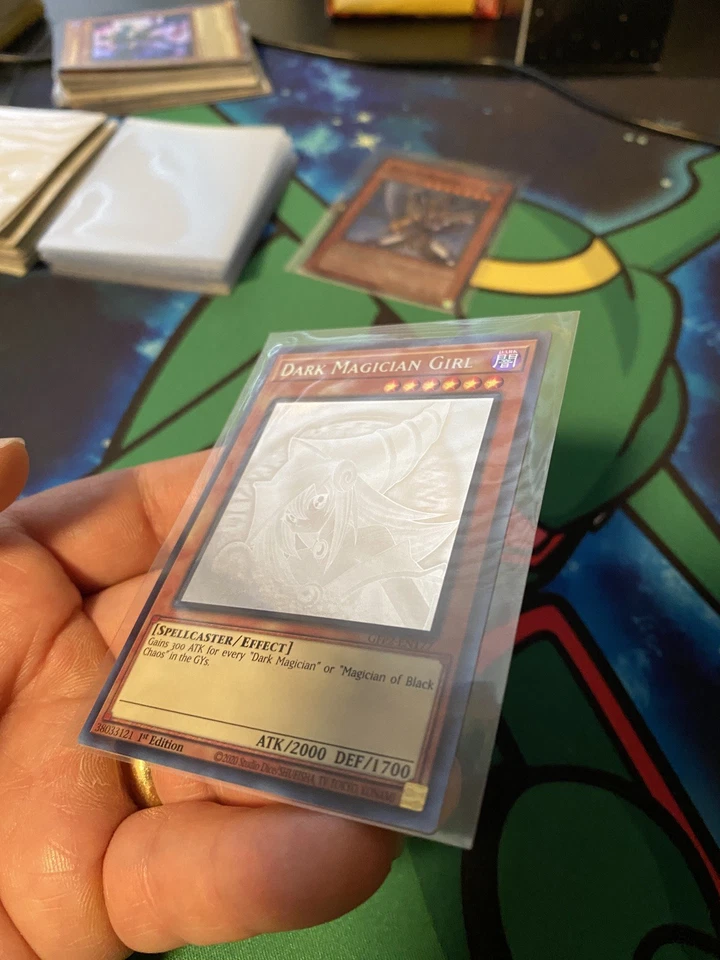 Dark Magician Girl (Ghost Rare) GFP2-EN177 MINT Never Played  - Image 1 of 4
