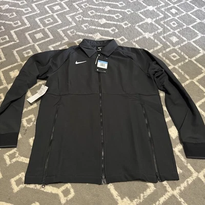 NIKE women's Team Issued Sideline Jacket Black CI6432 Size Medium - Image 1 of 4