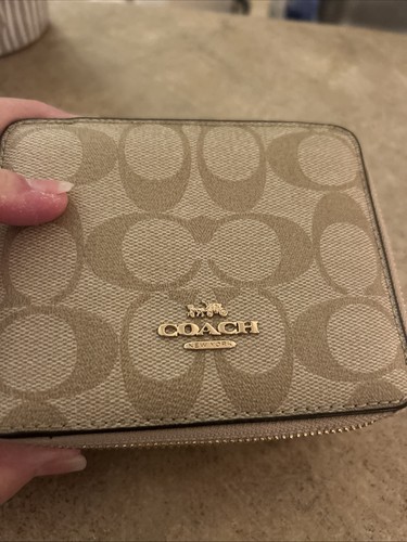 Scatola portagioie Coach