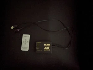 Conmutador HDMI de 5 puertos (4K Ultra HD) con control remoto - Imagen 1 de 2