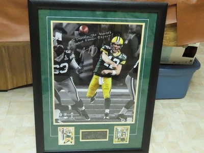 Cuadro enmarcado firmado de Aaron Rodgers "A David el más grande del mundo... Certificado de autenticidad Foto 1 de 4