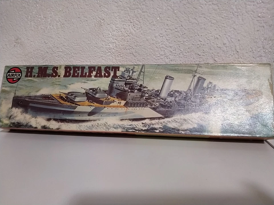 Airfix Nave Militare H.M.S. Belfast 1/600 Model Kit - Immagine 1 di 4
