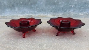 Fenton Rot Rubin Kunstglas Fenton Lotusblume 3-Zehen Kerzenhalter PR #848 Vintage - Bild 1 von 4