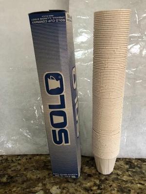 复古 Solo 百褶纸喷泉分装杯 450 号 3.5 盎司 NOS — 第 1/4 张图片