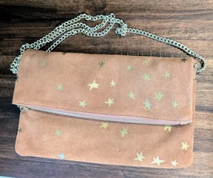 Borsa Moda Luxe pieghevole pochette beige scamosciata oro stelle catena tracolla - Foto 1 di 18