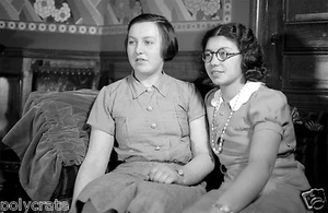 Foto Art Artista Anónima Decorado Nb - Retrato De Deux Soeurs - Joven Mujer An. - Imagen 1 de 1
