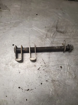 Yamaha YZ250 1987 eje trasero eje perno husillo tensor 23x-25381-00-00 Foto 1 de 4