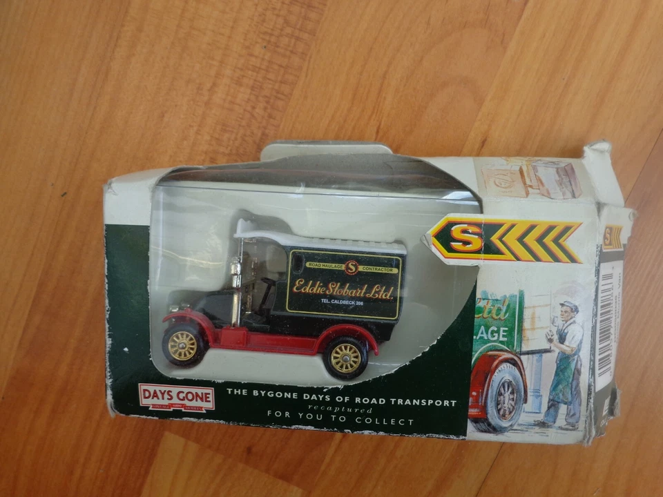 LLEDO DAYS GONE TRACKSIDE 1/76 DG050036 EDDIE STOBART BULL NOSE MORRIS VAN - Immagine 1 di 1