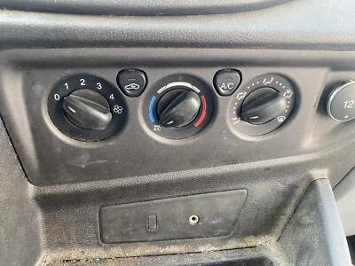 Interruptor seletor A/C usado serve: 2015 Ford Transit 250 painel dianteiro montado 3,5L tur - Imagem 1 de 4