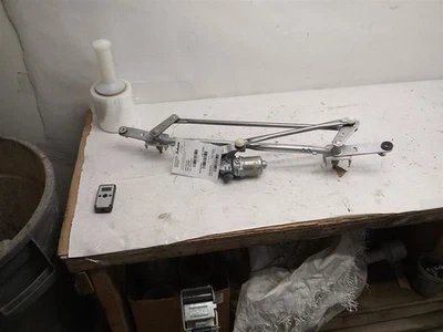 Windshield Wiper Motor 84518622 For 2023 Traverse 2742938 - Image 1 of 4