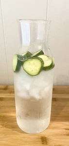 Jarra de vidrio transparente Ikea - Imagen 1 de 2