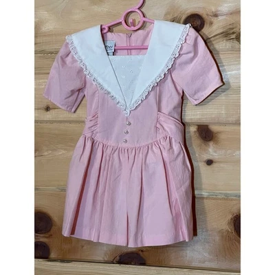 VTG Eve Too! Girls Pink/White Dress. Tie back. Lace. Faux Pearl Buttons. RARE! 4 - Image 1 of 4