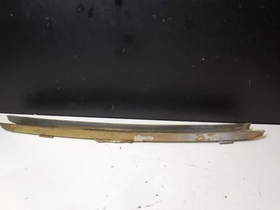 Guarnição de trilho guia para janela esquerda 1077200515 73-89 Mercedes Benz R107 380SL 560SL - Imagem 1 de 4