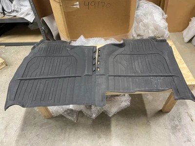 Alfombrilla trasera para todo clima GMC Sierra 2019-2025 1500 2500 fabricante de equipos originales de fábrica 84375015 Foto 1 de 3