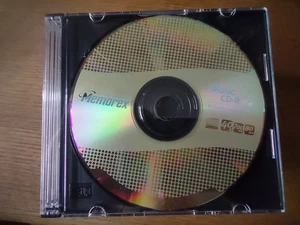 Box of 30 Gold Memorex CD-R Blank Discs with Jewel Cases - Picture 1 of 4