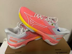 Mizuno Women's Wave Exceed Tour 5 AC Tennis Shoes in Candy Coral/White - Picture 1 of 3