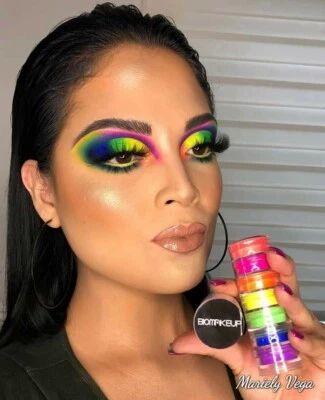 Sombras de ojos neominerales/biomaquillaje neón/brillo Foto 1 de 4