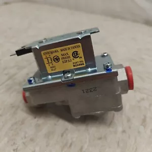 NEW Suburban 161123 RV Furnace Heater Gas Valve NT Models Missing 1 solenoid - Foto 1 di 5