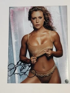 Alyssa Milano signed 8x10 photo ~ coa - Picture 1 of 3