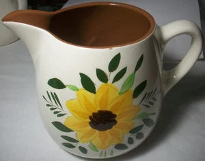 Stangl Pottery: COUNTRY GARDEN (1956-1978): 64-oz. Pitcher: GVC: NR - Picture 1 of 5