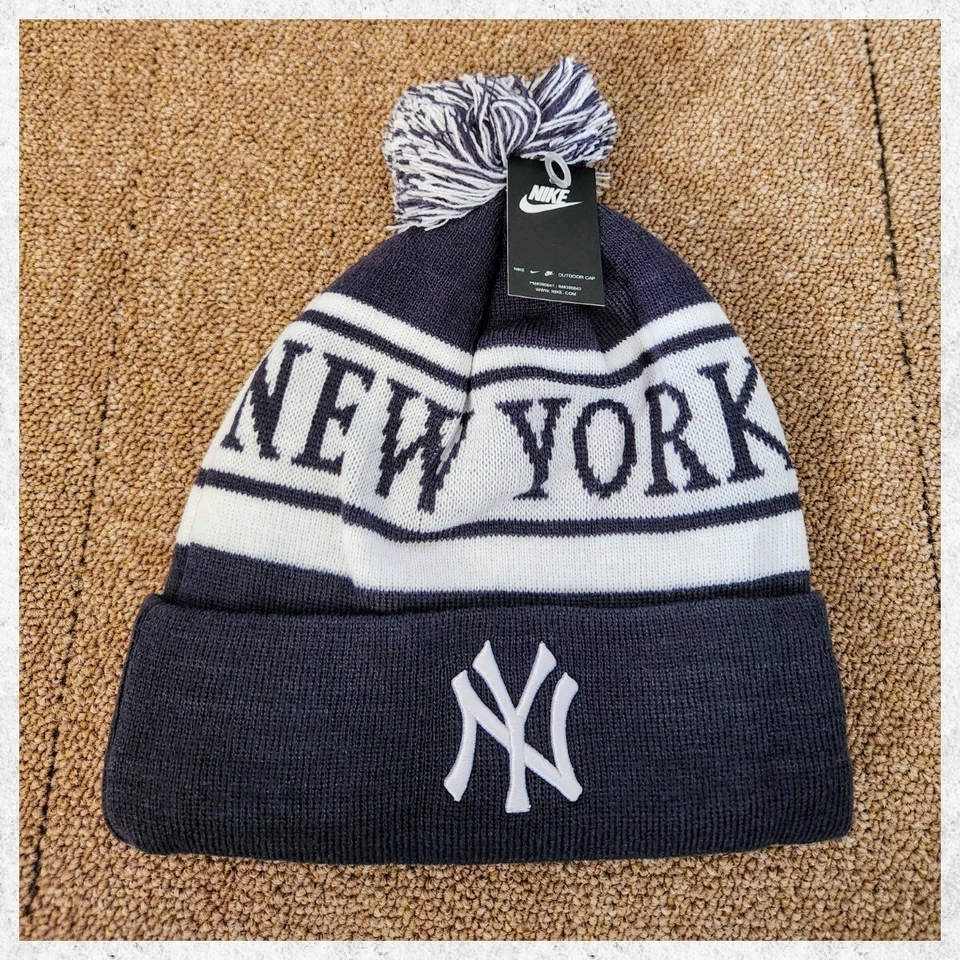 NEW YORK YANKEES MLB BASEBALL BEANIE HAT. - Image 1 of 1
